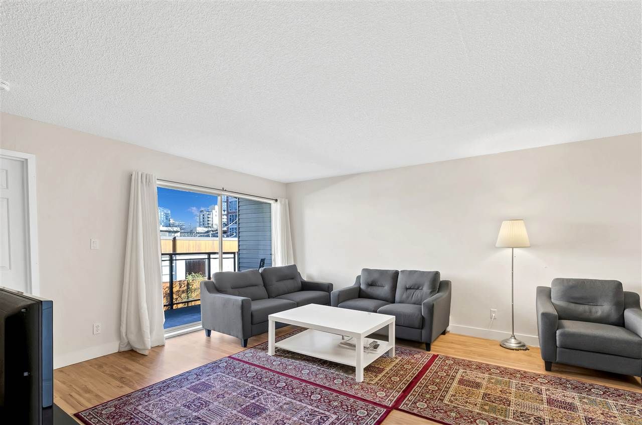 Photo 5: Photos: 208 1550 CHESTERFIELD AVENUE in North Vancouver: Central Lonsdale Condo for sale : MLS®# R2543393