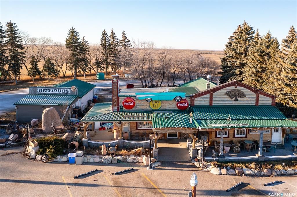 Main Photo: Highway 12 Offsale & Olive Tree Restaurant & Gas in Laird: Commercial for sale (Laird Rm No. 404)  : MLS®# SK952855