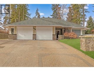 Photo 1: 2632 Golf Course Drive in Blind Bay: House for sale : MLS®# 10305933