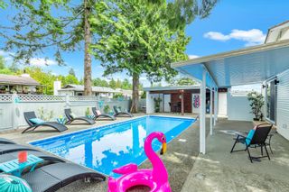 Photo 1: 33291 MYRTLE Avenue in Mission: Mission BC House for sale : MLS®# R2725716