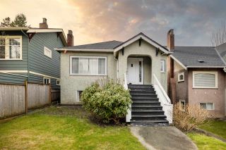 Photo 1: 2731 ALMA Street in Vancouver: Point Grey House for sale (Vancouver West)  : MLS®# R2544455