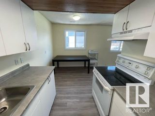 Photo 10: 1430 LAKEWOOD Road in Edmonton: Zone 29 Carriage for sale : MLS®# E4382125