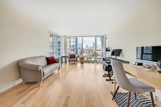 Photo 6: 2208 1033 MARINASIDE Crescent in Vancouver: Yaletown Condo for sale (Vancouver West)  : MLS®# R2878897