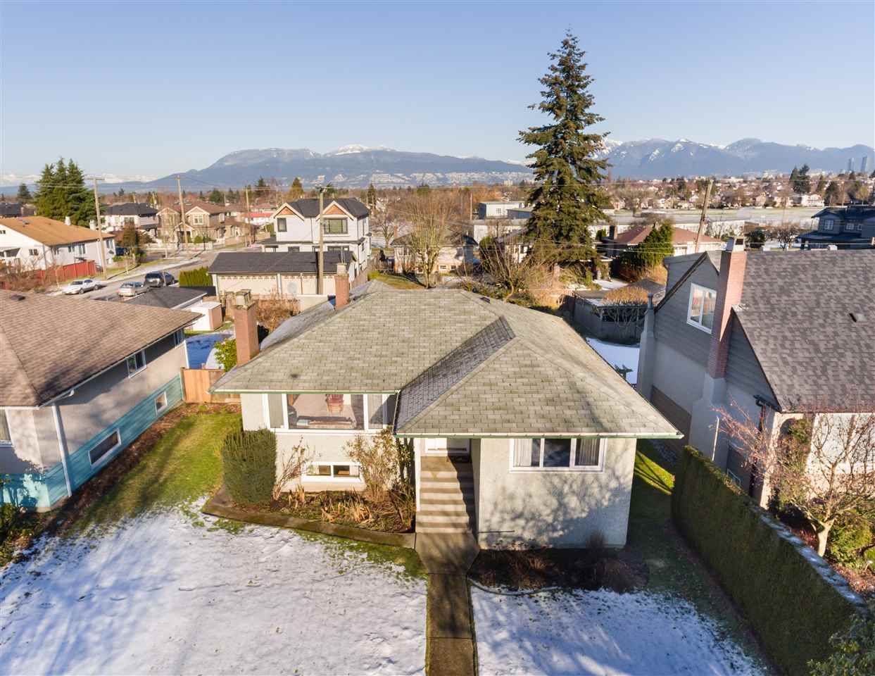 Main Photo: 2685 W KING EDWARD Avenue in Vancouver: Arbutus House for sale (Vancouver West)  : MLS®# R2133138