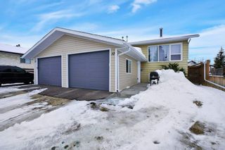 Photo 30: 10 A & B and 12 A & B Valley Crescent: Lacombe Full Duplex for sale : MLS®# A2012206