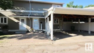 Photo 1: 3908 76 Street in Edmonton: Zone 29 Townhouse for sale : MLS®# E4313683