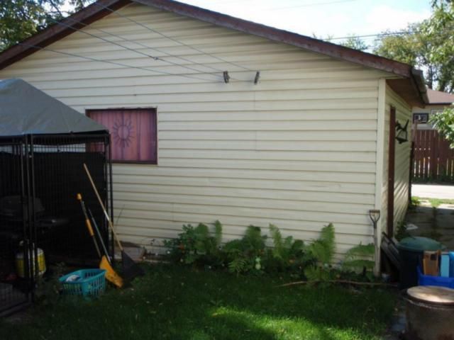 Photo 7: Photos:  in WINNIPEG: East Kildonan Residential for sale (North East Winnipeg)  : MLS®# 1223668