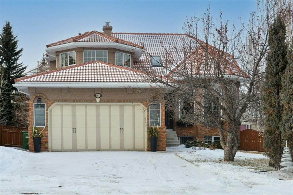 Main Photo: 180 Signature Close SW in Calgary: Signal Hill Detached for sale : MLS®# A1173109