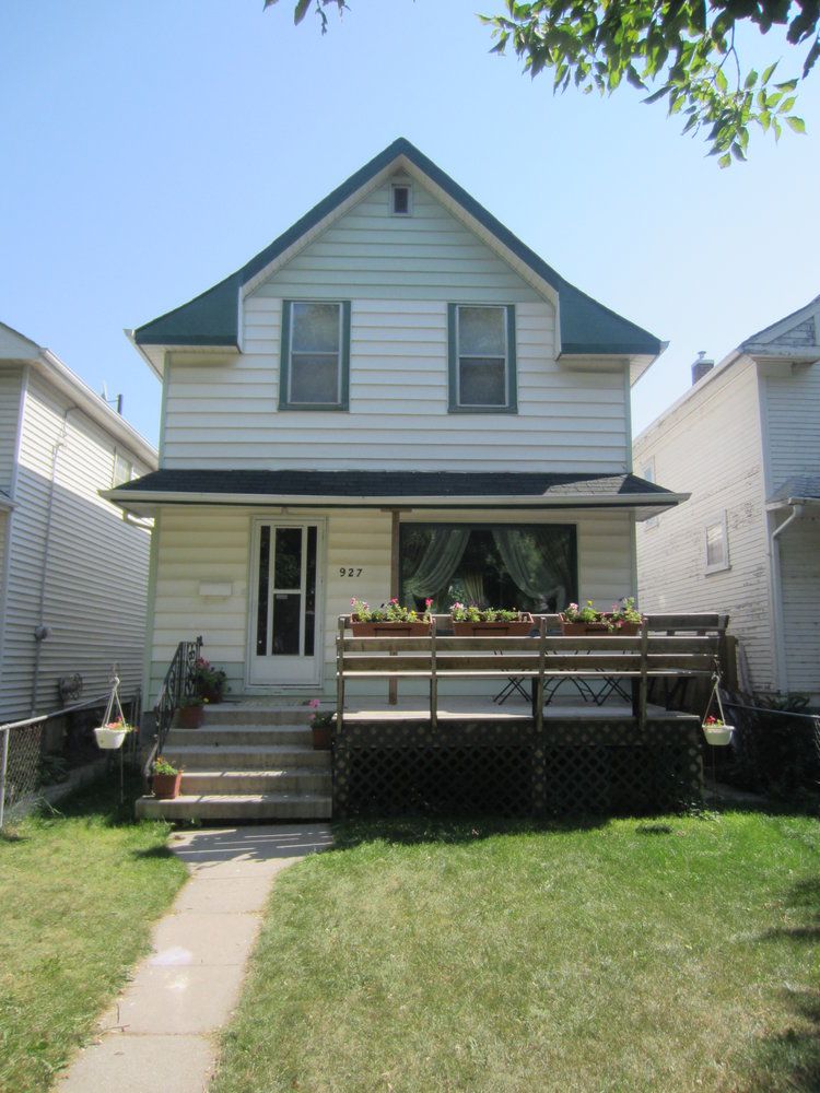 Main Photo:  in Winnipeg: House for sale