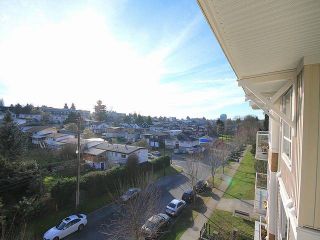 Photo 11: 416 3551 FOSTER Avenue in Vancouver: Collingwood VE Condo for sale in "FINALE WEST" (Vancouver East)  : MLS®# V1043674