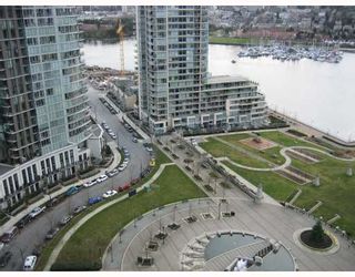 Photo 1: 2505 583 BEACH Crescent in Vancouver: False Creek North Condo for sale (Vancouver West)  : MLS®# V681132