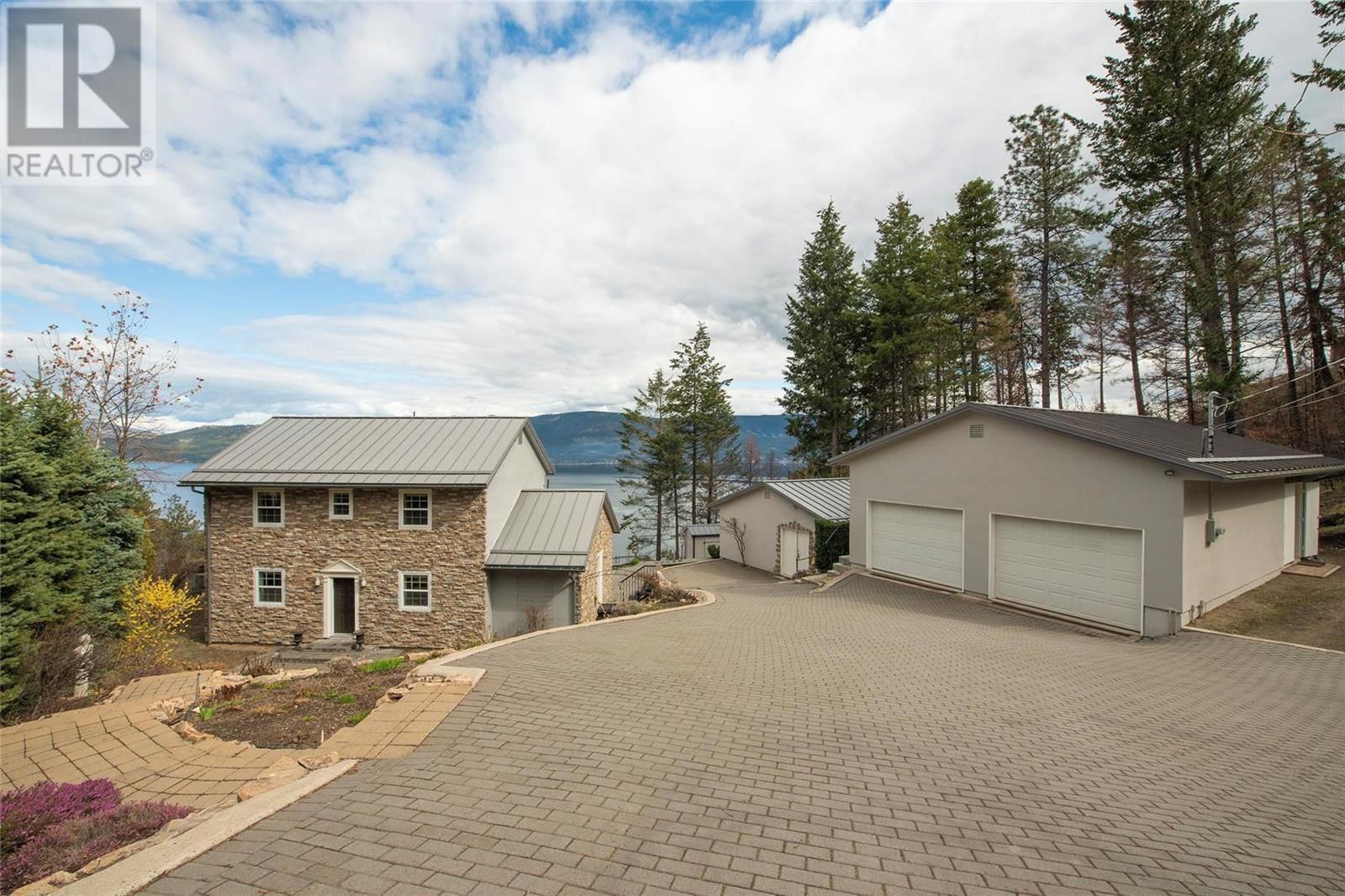 Main Photo: 745 Udell Road, in Vernon: House for sale : MLS®# 10283718
