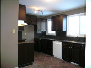 Photo 2: 34 Eager Crescent in WINNIPEG: Charleswood Residential for sale (South Winnipeg)  : MLS®# 2950876