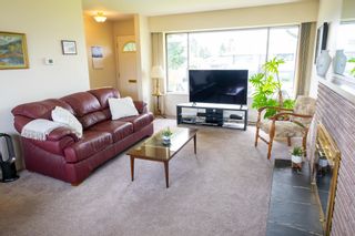 Photo 3: 6571 CARNEGIE Street in Burnaby: Sperling-Duthie House for sale (Burnaby North)  : MLS®# R2692024