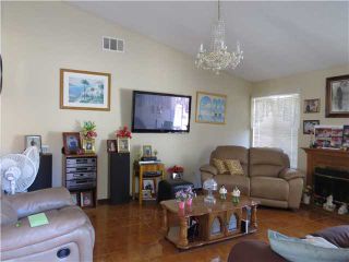 Photo 4: SPRING VALLEY House for sale : 3 bedrooms : 10447 Pine Grove Street