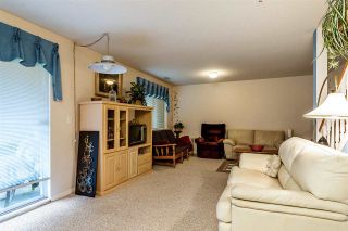 Photo 16: 8 22538 116 Avenue in Maple Ridge: East Central Townhouse for sale in "POOLSIDE VILLAS" : MLS®# R2413715