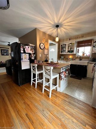 Photo 4: 57 E Colborne Street in Lindsay: Lindsay (Town) Single Family Residence for sale (Kawartha Lakes)  : MLS®# 40369727