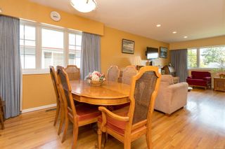Photo 11: 1050 Beverley Pl in Victoria: Vi Rockland House for sale : MLS®# 916898
