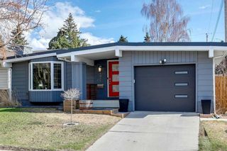 Main Photo: 4935 Vantage Crescent NW in Calgary: Varsity Detached for sale : MLS®# A2129843