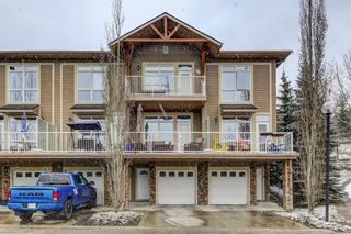 Photo 2: 8 172 Rockyledge View NW in Calgary: Rocky Ridge Row/Townhouse for sale : MLS®# A2037640