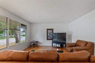 Photo 6: 8320 Addison Drive SE in Calgary: Acadia Detached for sale : MLS®# A1255115