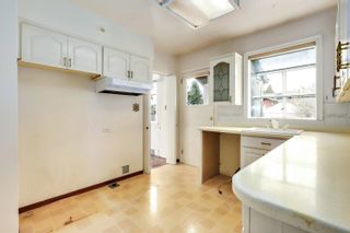 Photo 9: 438 E 13TH Street in North Vancouver: Central Lonsdale House for sale : MLS®# R2772024
