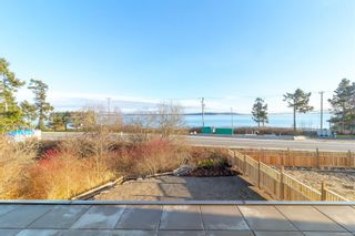 Photo 2: 9299 Bakerview Close in North Saanich: NS Bazan Bay House for sale : MLS®# 892975