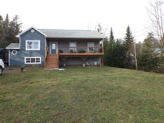 Main Photo: 30 East Uniacke Road in Mount Uniacke: 105-East Hants/Colchester West Residential for sale (Halifax-Dartmouth)  : MLS®# 202129547