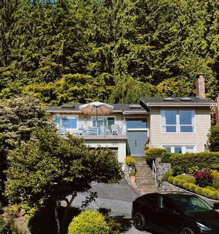 Photo 38: 1995 CLIFFWOOD Road in North Vancouver: Deep Cove House for sale : MLS®# R2815458