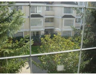 Photo 2: 302 6820 RUMBLE Street in Burnaby: South Slope Condo for sale in "GOVERNOR'S WALK" (Burnaby South)  : MLS®# V671882