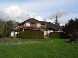 Photo 2: 19138 42A Avenue in Surrey: Serpentine House for sale (Cloverdale)  : MLS®# F1426498