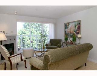 Photo 3: 303 5723 COLLINGWOOD Street in Vancouver: Southlands Condo for sale in "CHELSEA" (Vancouver West)  : MLS®# V650328