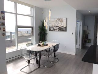 Photo 2: PH2 9188 UNIVERSITY Crescent in Burnaby: Simon Fraser Univer. Condo for sale in "ALTAIR" (Burnaby North)  : MLS®# R2199752