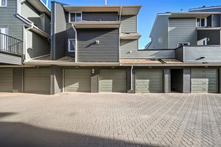 Photo 4: 208 27 Glamis Green SW in Calgary: Glamorgan Row/Townhouse for sale : MLS®# A1161213