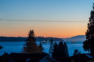 Photo 32: 2221 KINGS Avenue in West Vancouver: Dundarave House for sale in "Dundarave" : MLS®# R2871598