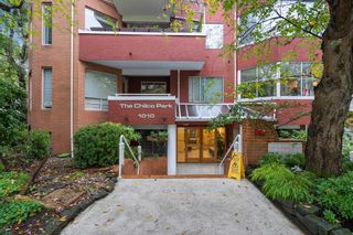 Photo 1: 204 1010 CHILCO Street in Vancouver: West End VW Condo for sale in "Chilco Park" (Vancouver West)  : MLS®# R2826162