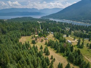 Photo 3: 705 HOLT ROAD in Kokanee Creek to Balfour: Retail for sale : MLS®# 2472438