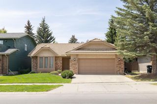 Photo 1: 292 Woodfield Road SW in Calgary: Woodbine Detached for sale : MLS®# A2053016