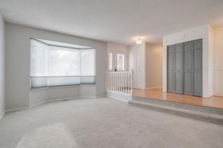 Photo 5: 3 Woodfield Drive SW in Calgary: Woodbine Detached for sale : MLS®# A1206895
