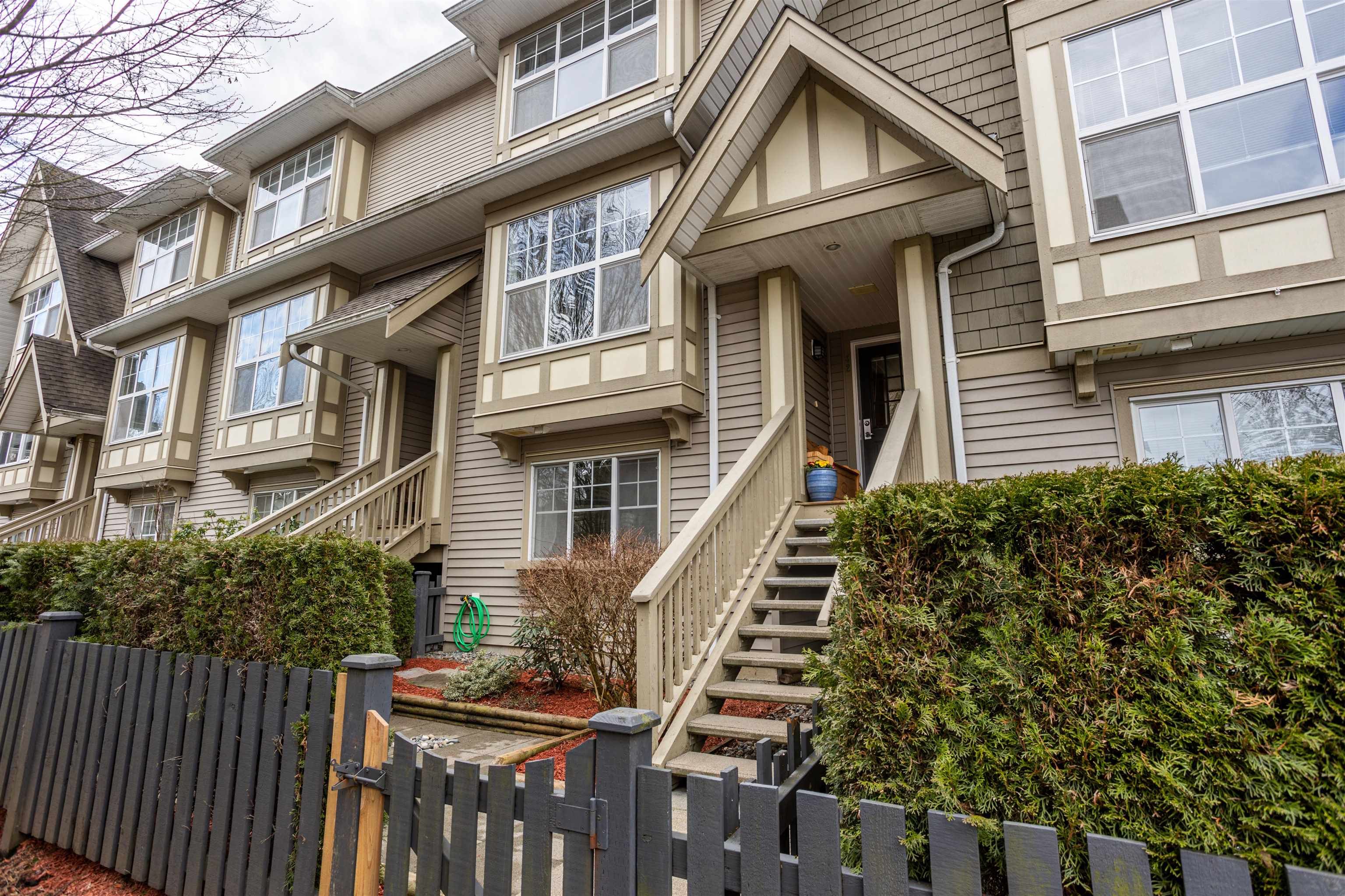 Main Photo: 42 8089 209 Street in Langley: Willoughby Heights Townhouse for sale in "Arborel Park" : MLS®# R2757940