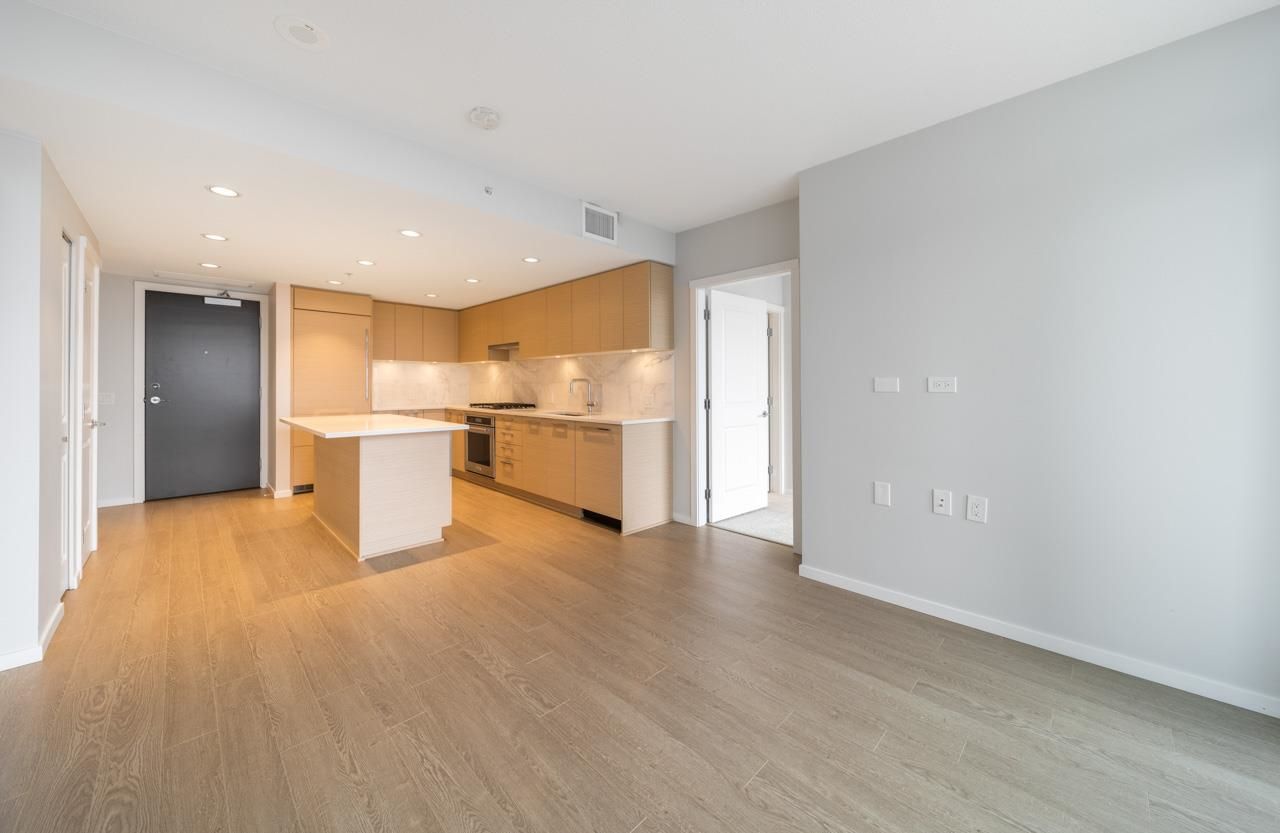 Photo 3: Photos: 702 6700 DUNBLANE Avenue in Burnaby: Metrotown Condo for sale in "Vittorio" (Burnaby South)  : MLS®# R2715136