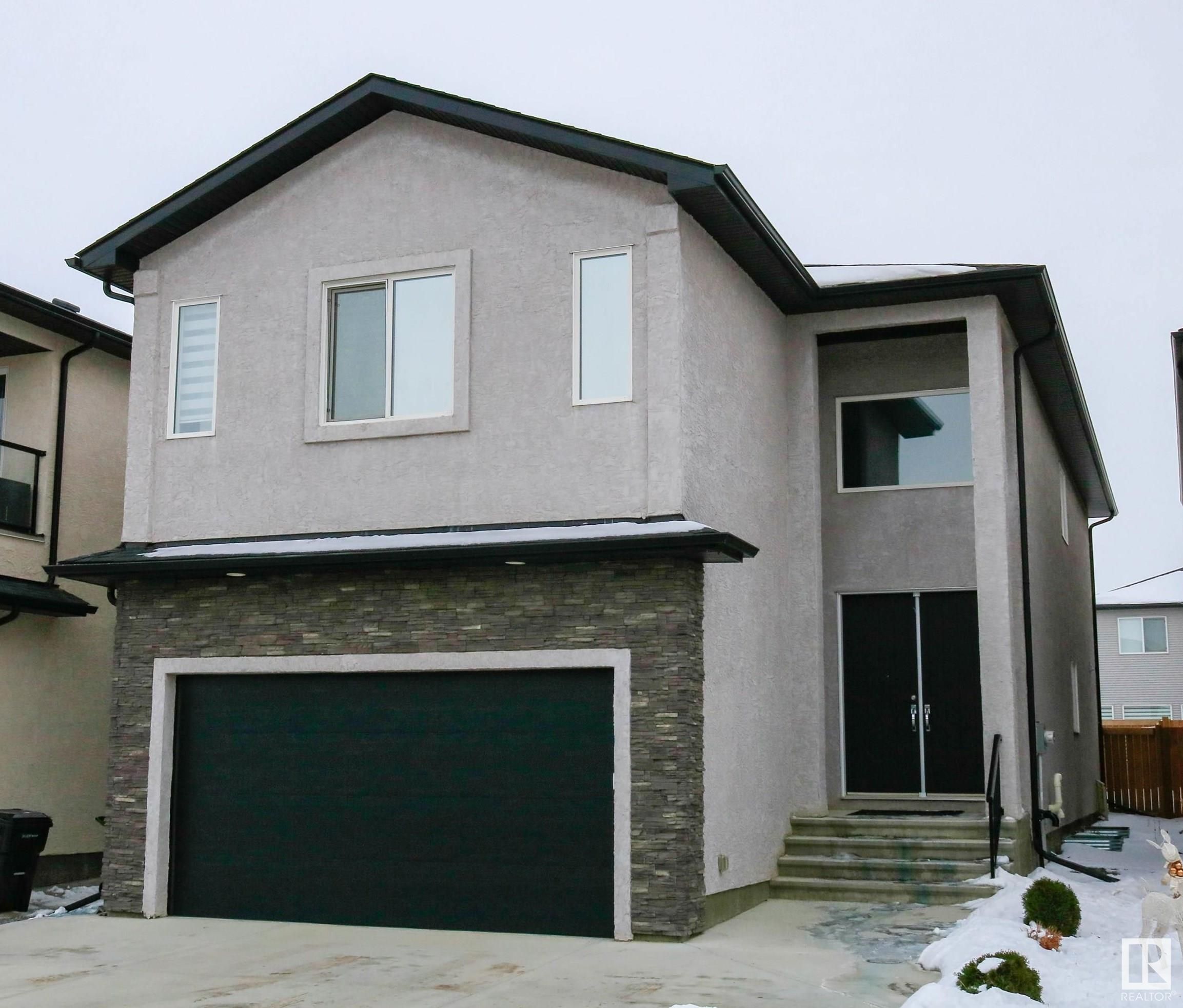 Main Photo: 17027 65 Street in Edmonton: Zone 03 House for sale : MLS®# E4320760