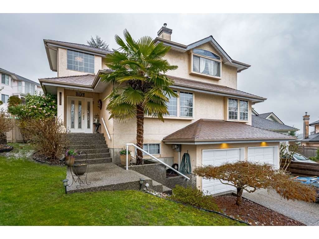 Main Photo: 3105 AZURE Court in Coquitlam: Westwood Plateau House for sale : MLS®# R2555521