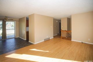 Photo 7: 406 Pinehouse Drive in Saskatoon: Lawson Heights Residential for sale : MLS®# SK911457