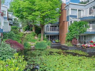 Photo 1: 1581 MARINER Walk in Vancouver: False Creek Townhouse for sale in "The Lagoons" (Vancouver West)  : MLS®# R2789573