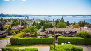 Photo 5: 2205 PALMERSTON Avenue in West Vancouver: Queens House for sale : MLS®# R2709728