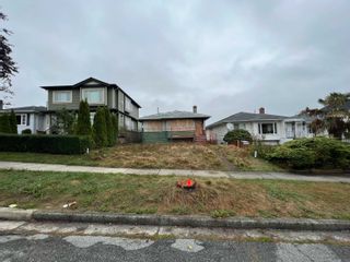 Main Photo: 3073 E 3RD Avenue in Vancouver: Renfrew VE House for sale (Vancouver East)  : MLS®# R2821466