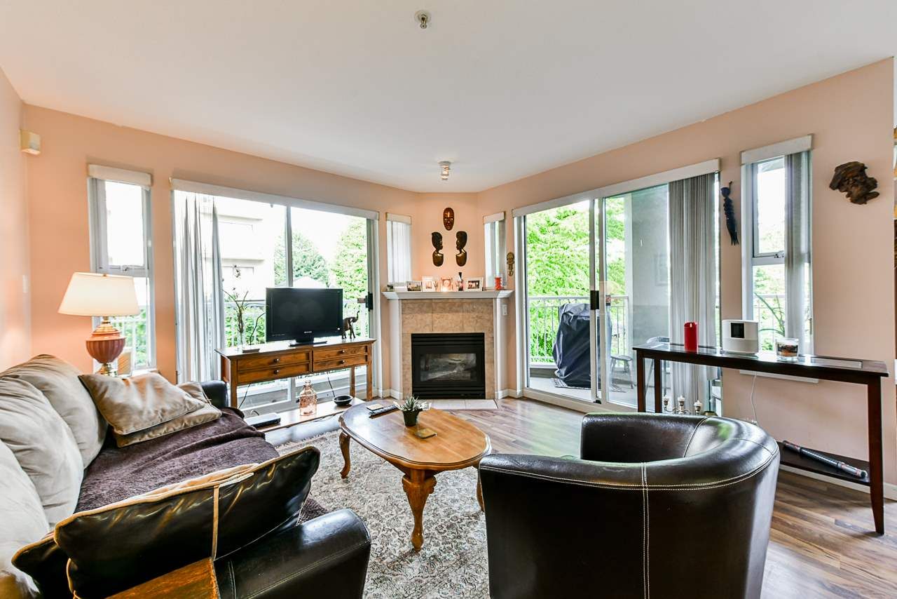 Main Photo: 303 519 TWELFTH Street in New Westminster: Uptown NW Condo for sale : MLS®# R2477967