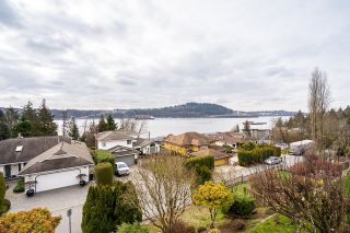 Photo 3: 3951 BLANTYRE Place in North Vancouver: Roche Point House for sale : MLS®# R2757246