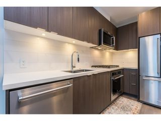 Photo 2: 407 530 Whiting Way in Coquitlam: West Coquitlam Condo for sale : MLS®# R2433714